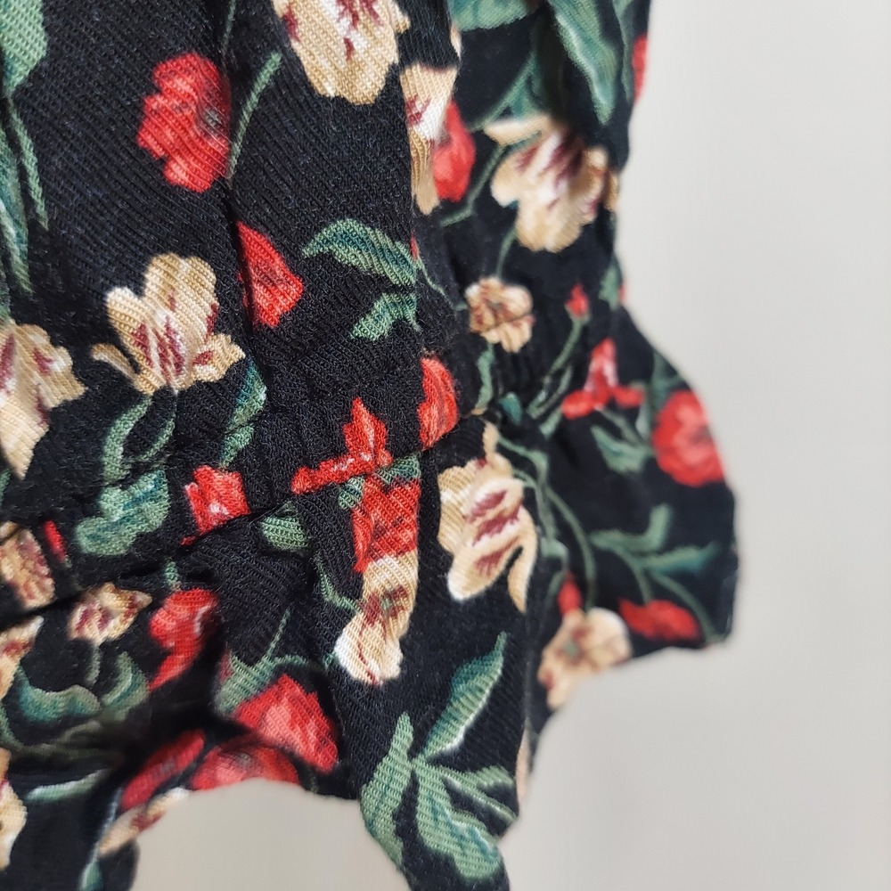 Draper James RSVP Black Floral Puff Sleeve Top XS Rayon Whimsigoth Cottagecore - Picture 6 of 8